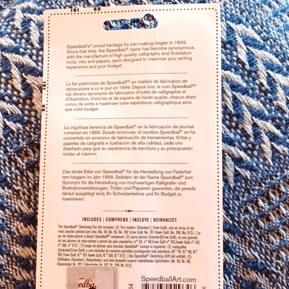 Speedball Artists Pen Set - 2 Penholders w/ 6 Nibs, 3 Pen Tips - Picture 2 of 2